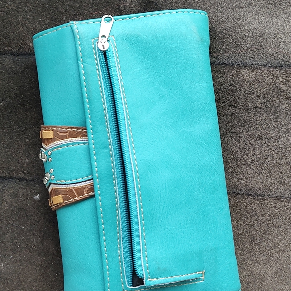 Wristlet - Picture 4 of 4
